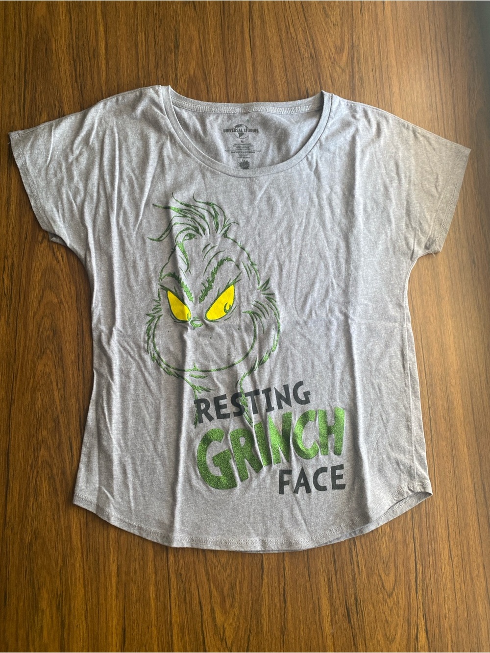 Women’s Gray Grinch Graphic Short Sleeve Tee